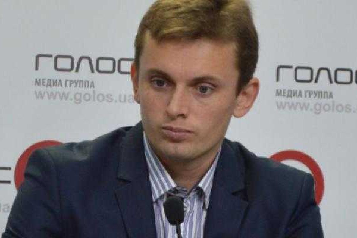 Эксперт: Любое правительство в украинских условиях превратится в воров и олигархов