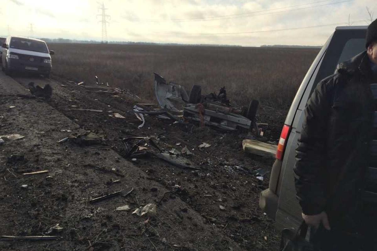 Жертвами подрыва микроавтобуса на Донетчине оказались жители Горловки и Макеевки Жертвами подрыва микроавтобуса на Донетчине оказались жители Горловки и Макеевки