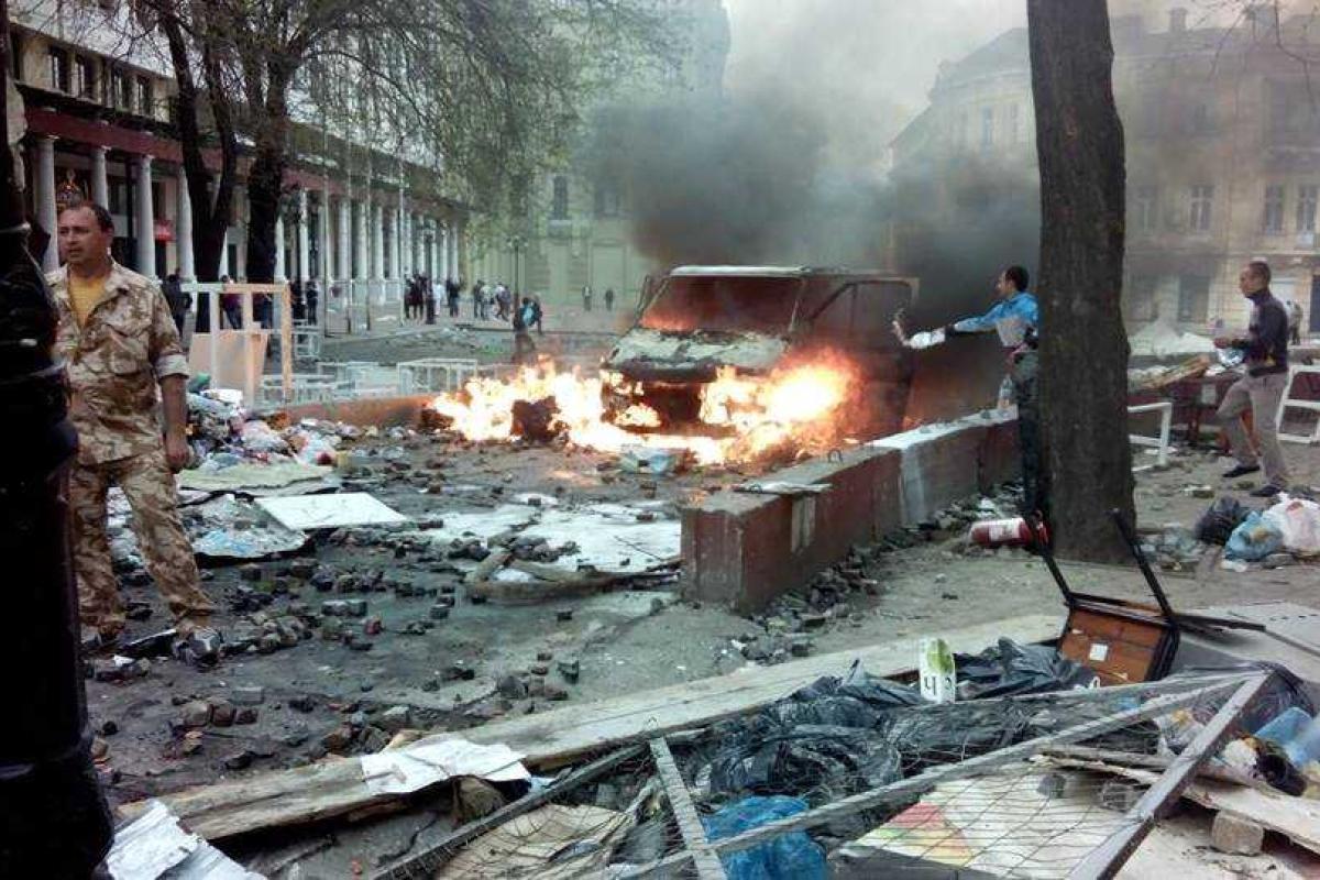 Они бомбили села и города на Донбассе. Сжигали аэропорты и школы, - блогер о "защитниках отечества" Они бомбили села и города на Донбассе. Сжигали аэропорты и школы, - блогер о "защитниках отечества"