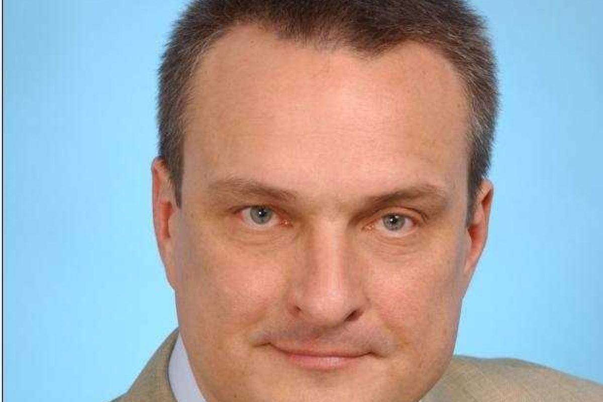 Яценюк отстранил от должности главу Госэкспортконтроля, который подозревается во взяточничестве