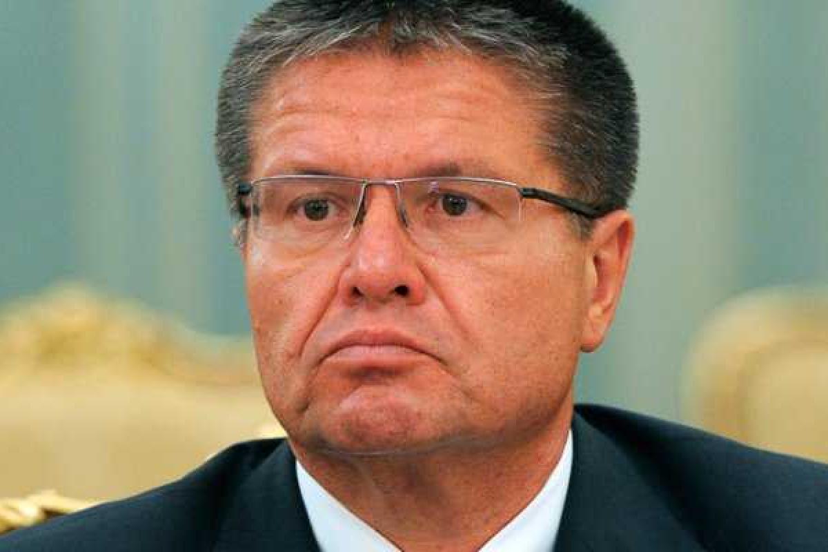 Улюкаев cчитает критической ситуацию с федеральным бюджетом РФ