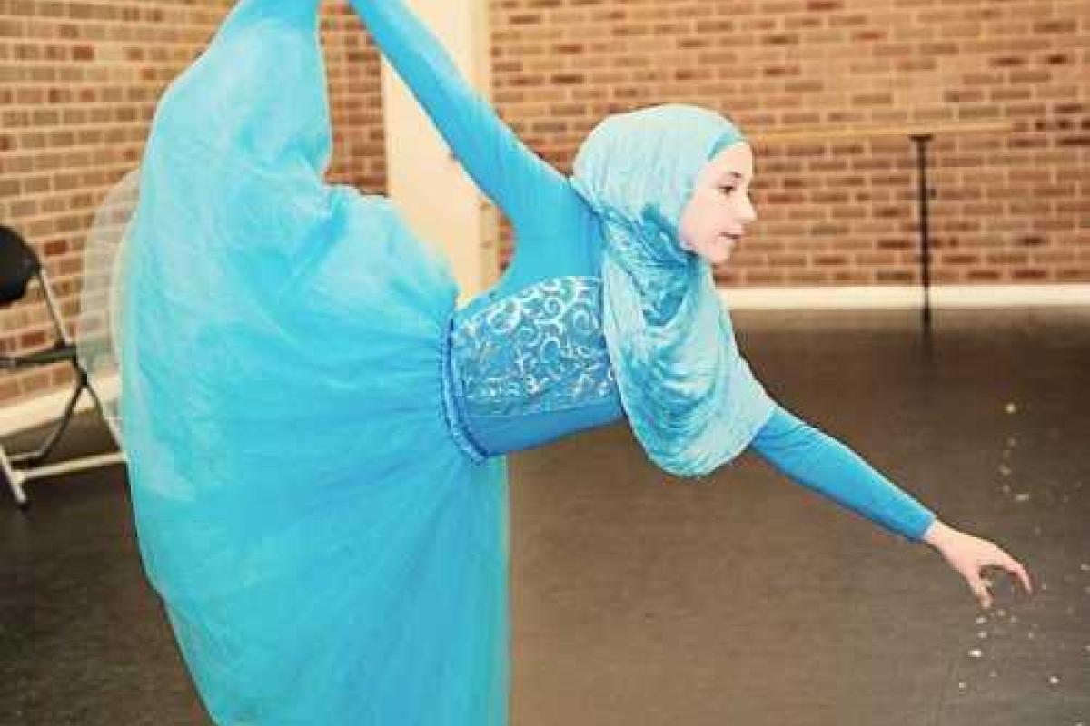 14-летняя девочка хочет стать первой в мире балериной в хиджабе