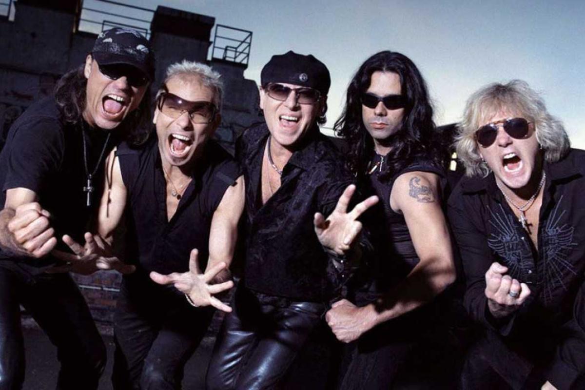 Солист Scorpions рассказал, как вытирал слезы украинскими флагами
