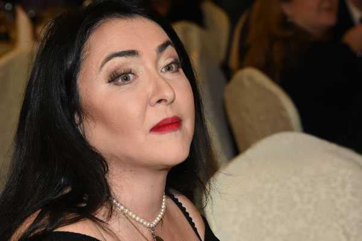 Лолита удивила подписчиков необычной прической