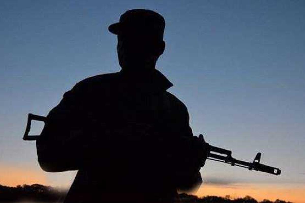 Пленный офицер ВСУ «плюнул в лицо» сепаратистам Пленный офицер ВСУ «плюнул в лицо» сепаратистам