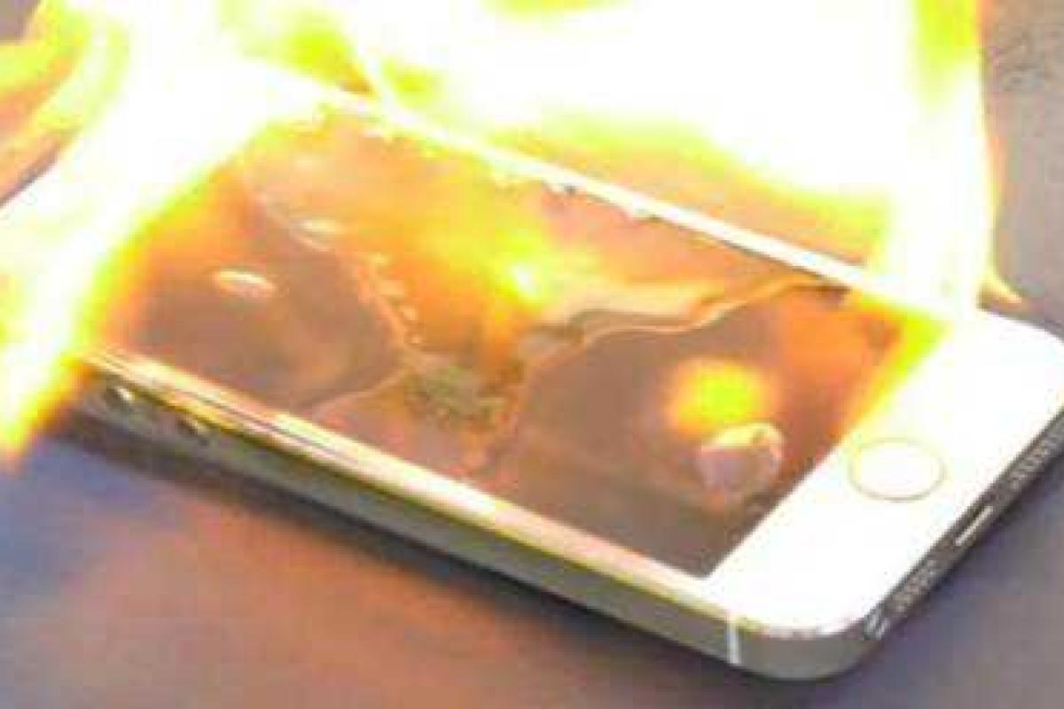 Британец сгорел из-за iPhone Британец сгорел из-за iPhone