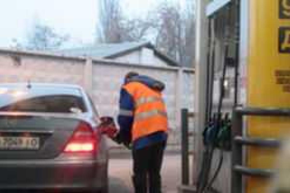 Эксперты прогнозируют подорожание бензина в Украине