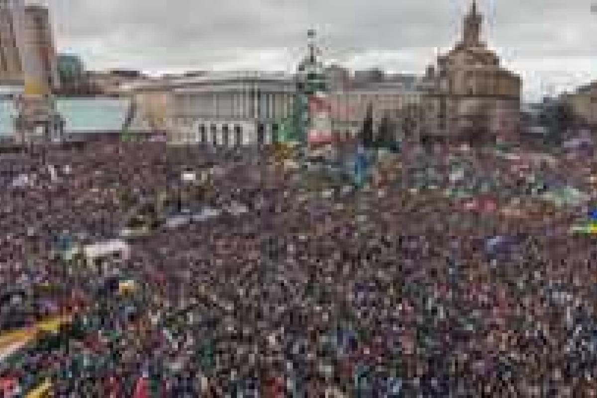 У россиян меняется понимание причин Майдана и отношение к нему - опрос