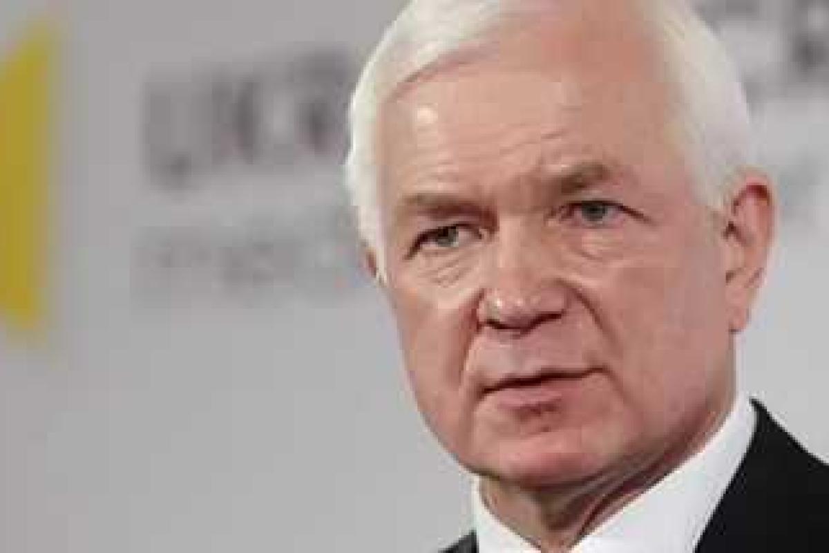 "Я воспринимаю это с юмором" - Маломуж о конфузе с полосатыми трусами