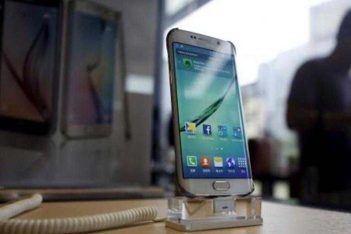 Самсунг планирует менять старые телефоны на новые