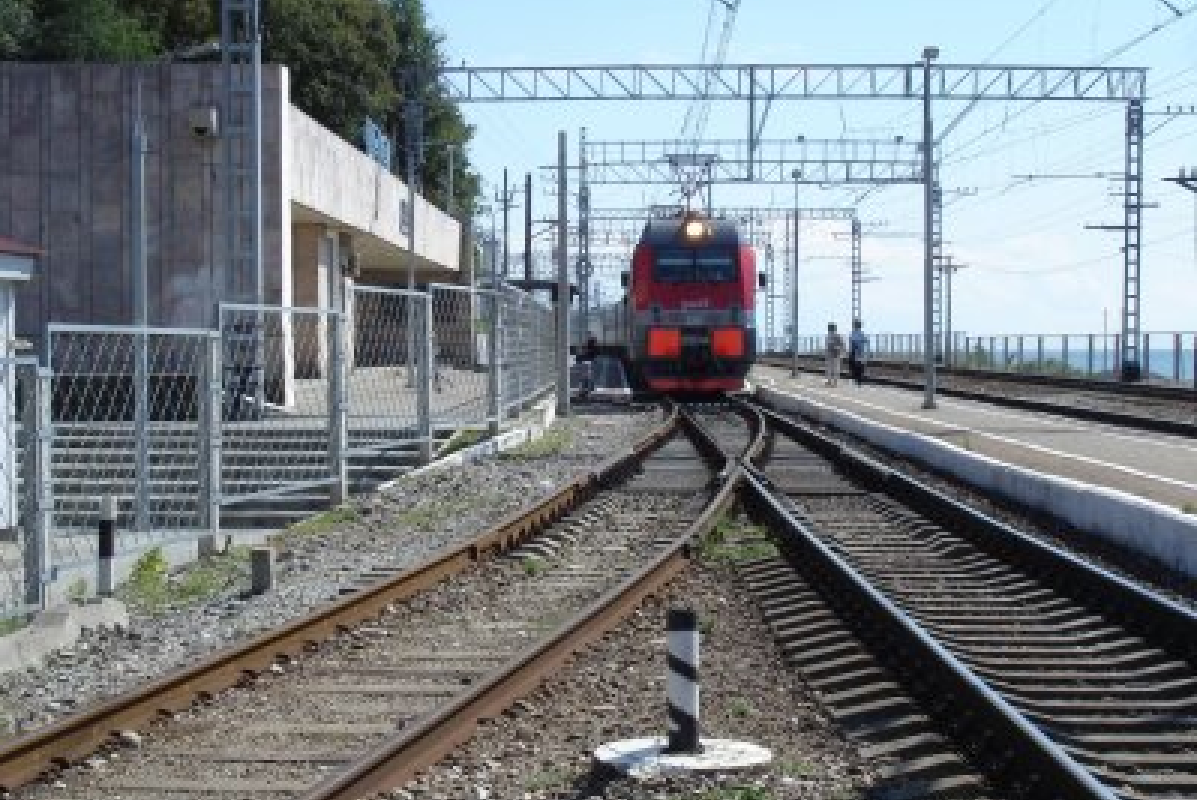 В Петербурге электричка отрезала ноги 19-летнему парню