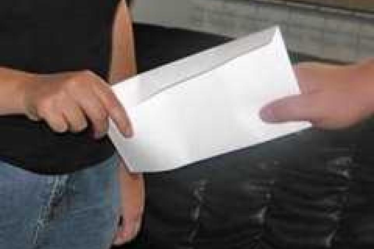 Стало известно, сколько украинцев получают "белые" зарплаты Стало известно, сколько украинцев получают "белые" зарплаты