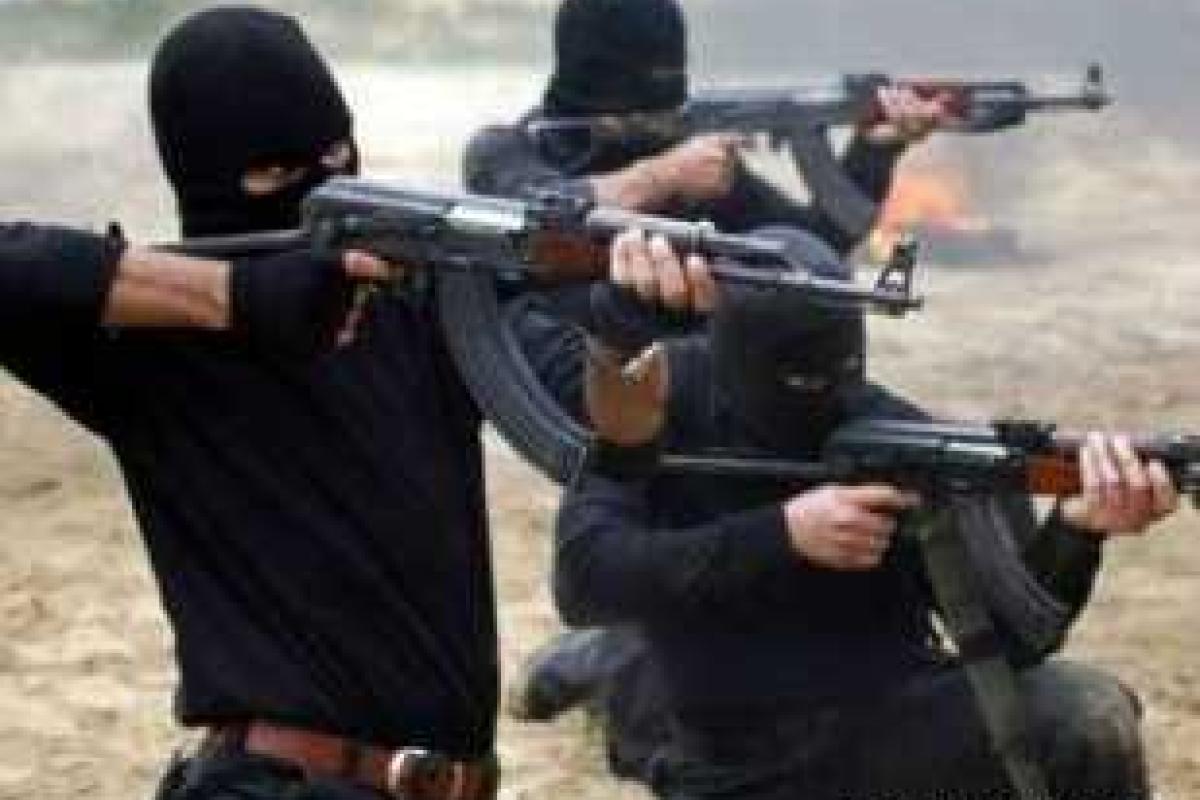 Боевики демонтировали оборудование ряда заводов и шахт для вывоза в РФ Боевики демонтировали оборудование ряда заводов и шахт для вывоза в РФ