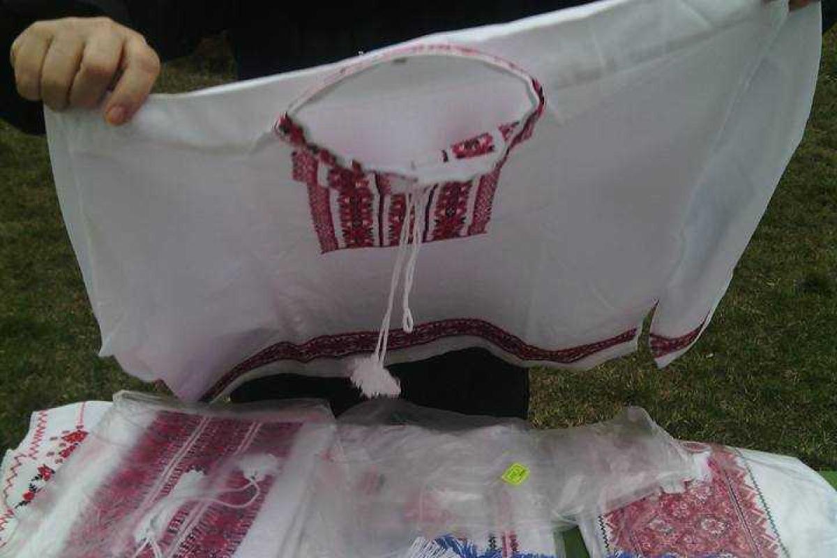 Луганск начал "репетиции" возвращения в Украину Луганск начал "репетиции" возвращения в Украину