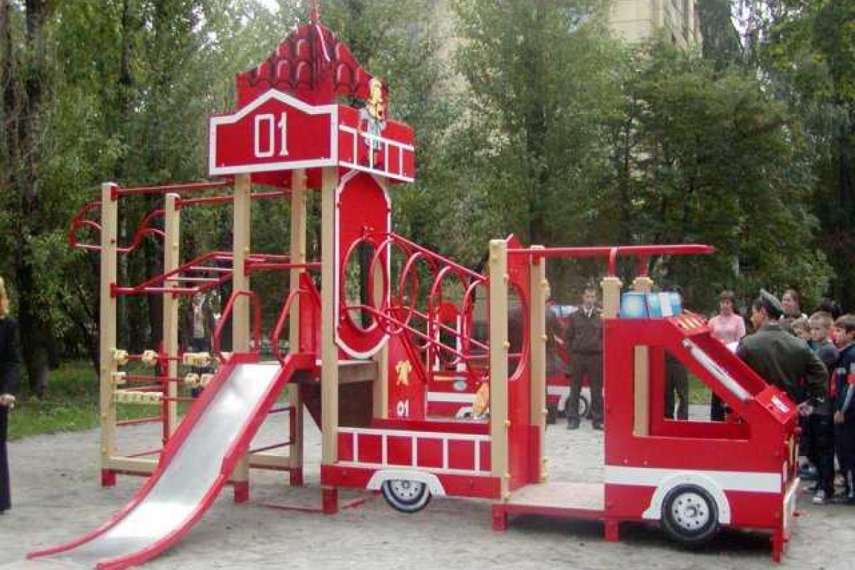 В Ровно на детской площадке нашли боевую гранату