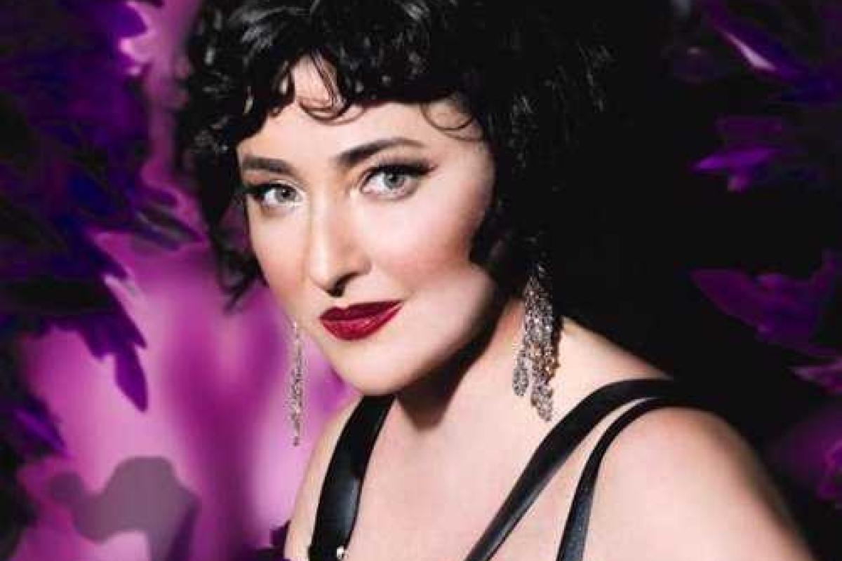 Лолита Милявская поразила своими новыми формами