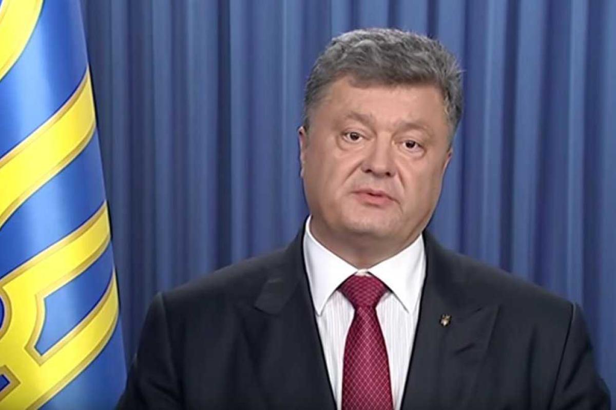 Вопрос разрыва дипотношений с Россией даже обсуждать не стоит, - Порошенко Вопрос разрыва дипотношений с Россией даже обсуждать не стоит, - Порошенко