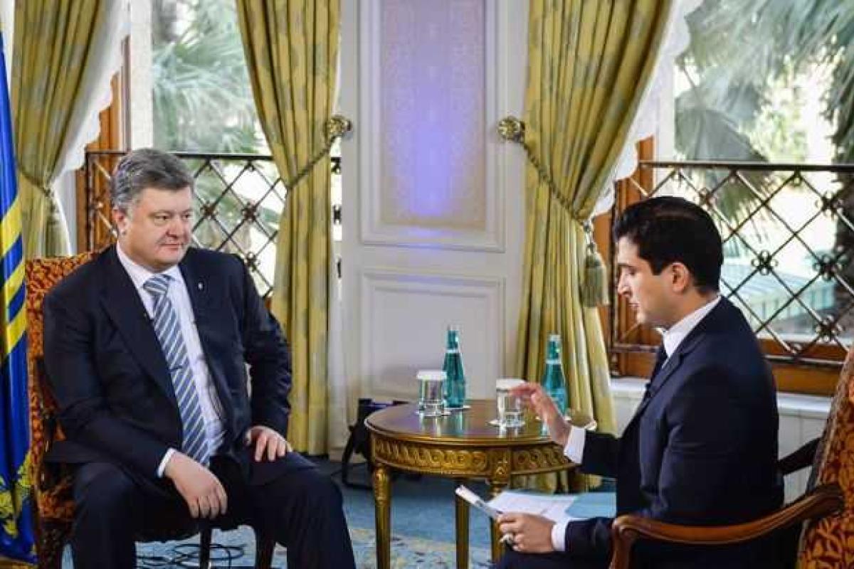 Порошенко: Укрaина мирно вернет Донбасс в течение года Порошенко: Укрaина мирно вернет Донбасс в течение года