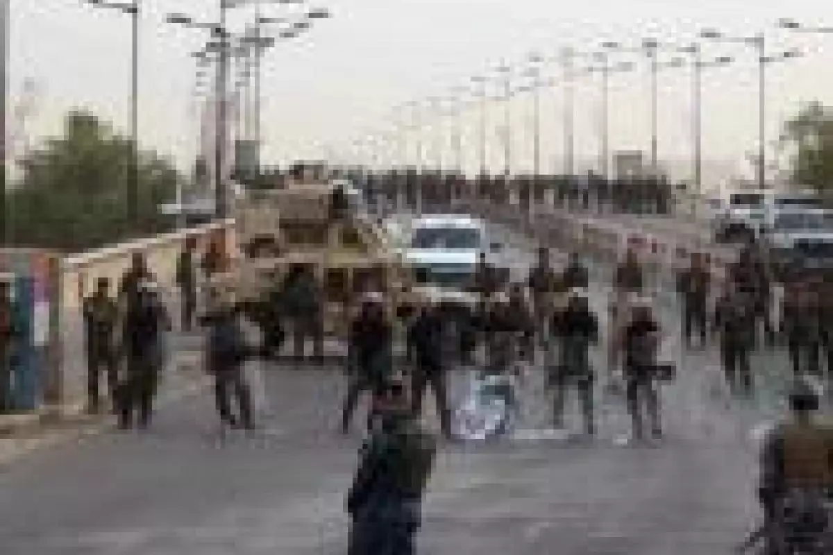 Недалеко от Багдада смертник подорвался на футбольном стадионе: погибли 29 человек Недалеко от Багдада смертник подорвался на футбольном стадионе: погибли 29 человек