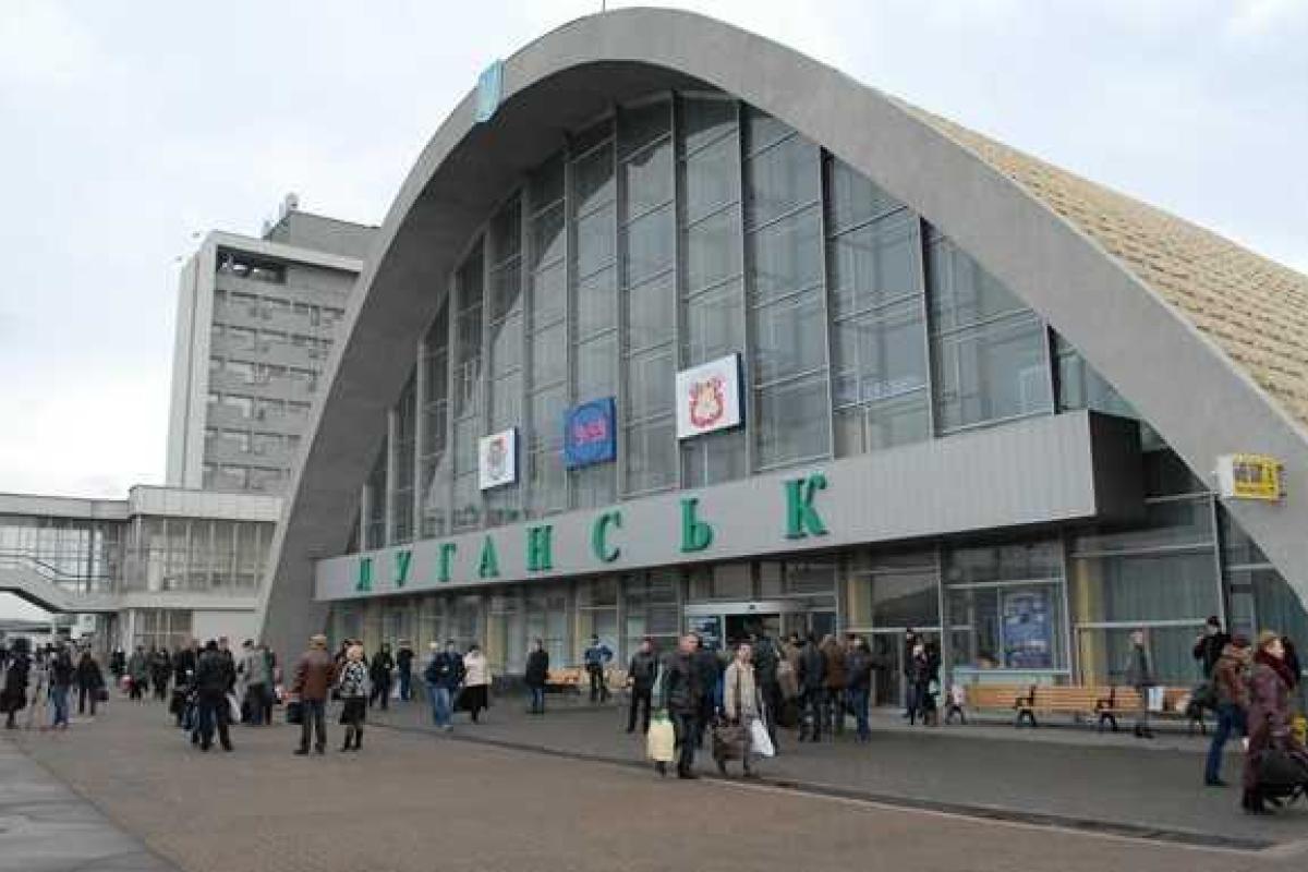 Между "ЛНР" и "ДНР" запустили первый поезд