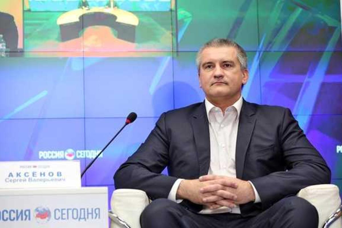 Аксенов хочет привлекать туристов в Крым вежливостью