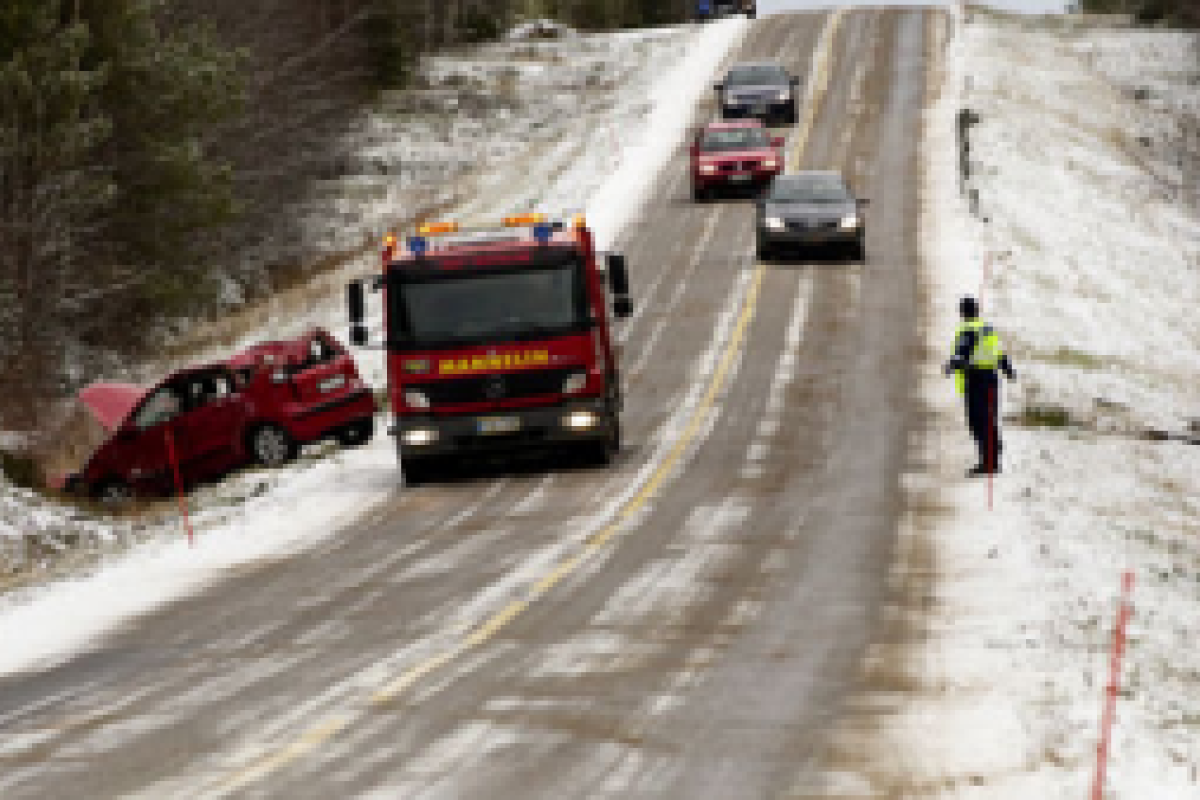 Украинцы приехали в Финляндию за трактором и попали в ДТП Украинцы приехали в Финляндию за трактором и попали в ДТП