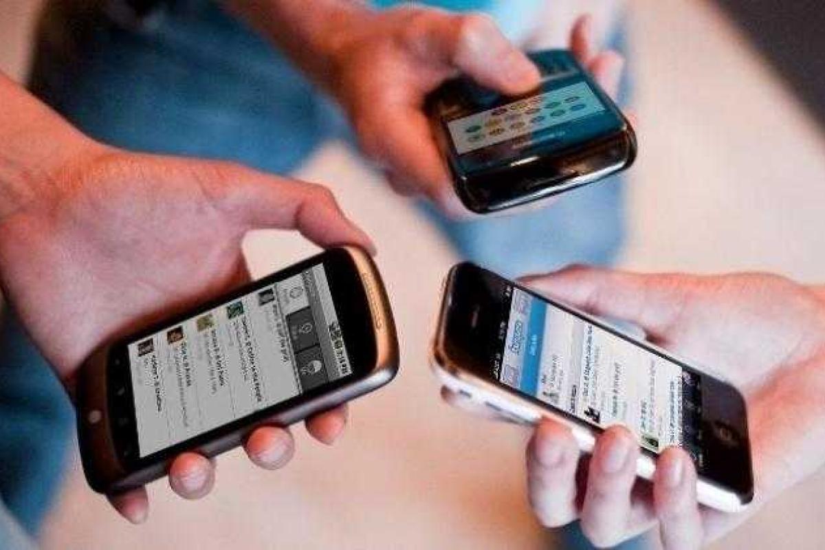 Оккупанты посредством диверсий хотят оставить жителей Донбасса без украинских мобильных операторов, - разведка Оккупанты посредством диверсий хотят оставить жителей Донбасса без украинских мобильных операторов, - разведка