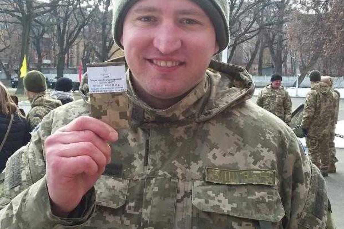 "Купите меня" - ветеран АТО обратился к Порошенко