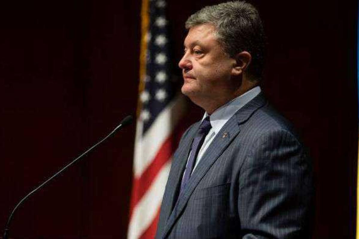 Порошенко призвал США оставить в силе санкции против России