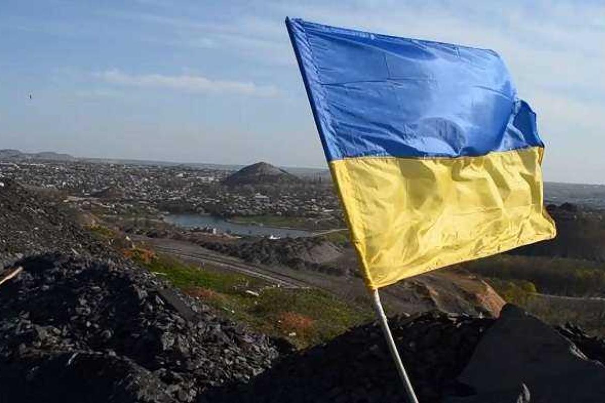 Бойцы 72-й бригады окружили Докучаевск и готовы занять город Бойцы 72-й бригады окружили Докучаевск и готовы занять город