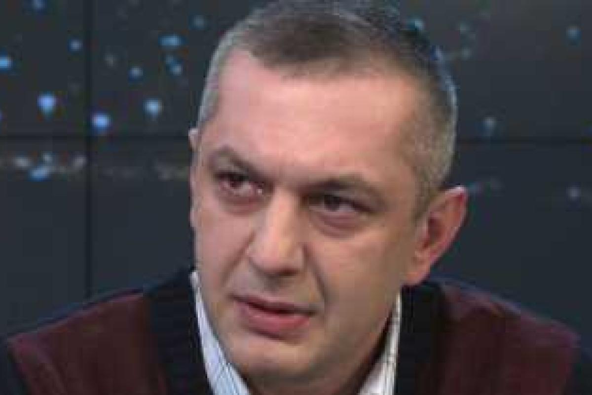 Б. Корчилава: БПП продолжает "душить" Яценюка