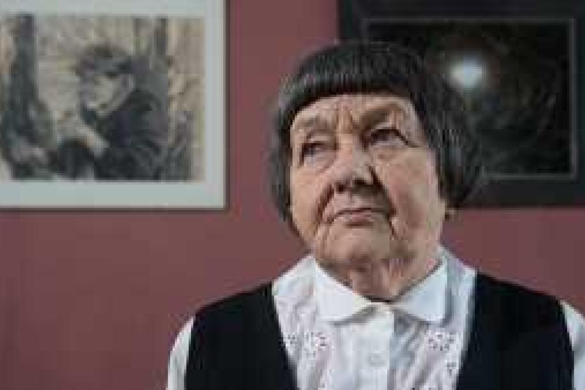 Мать Савченко попросила Порошенко на свое 78-летие освободить ее дочь Мать Савченко попросила Порошенко на свое 78-летие освободить ее дочь