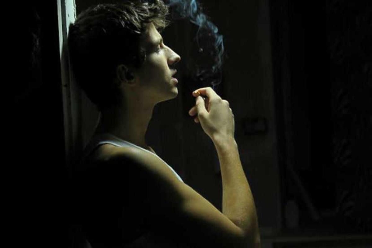 Актер устроил дебош и выпрыгнул из окна в центре Москвы