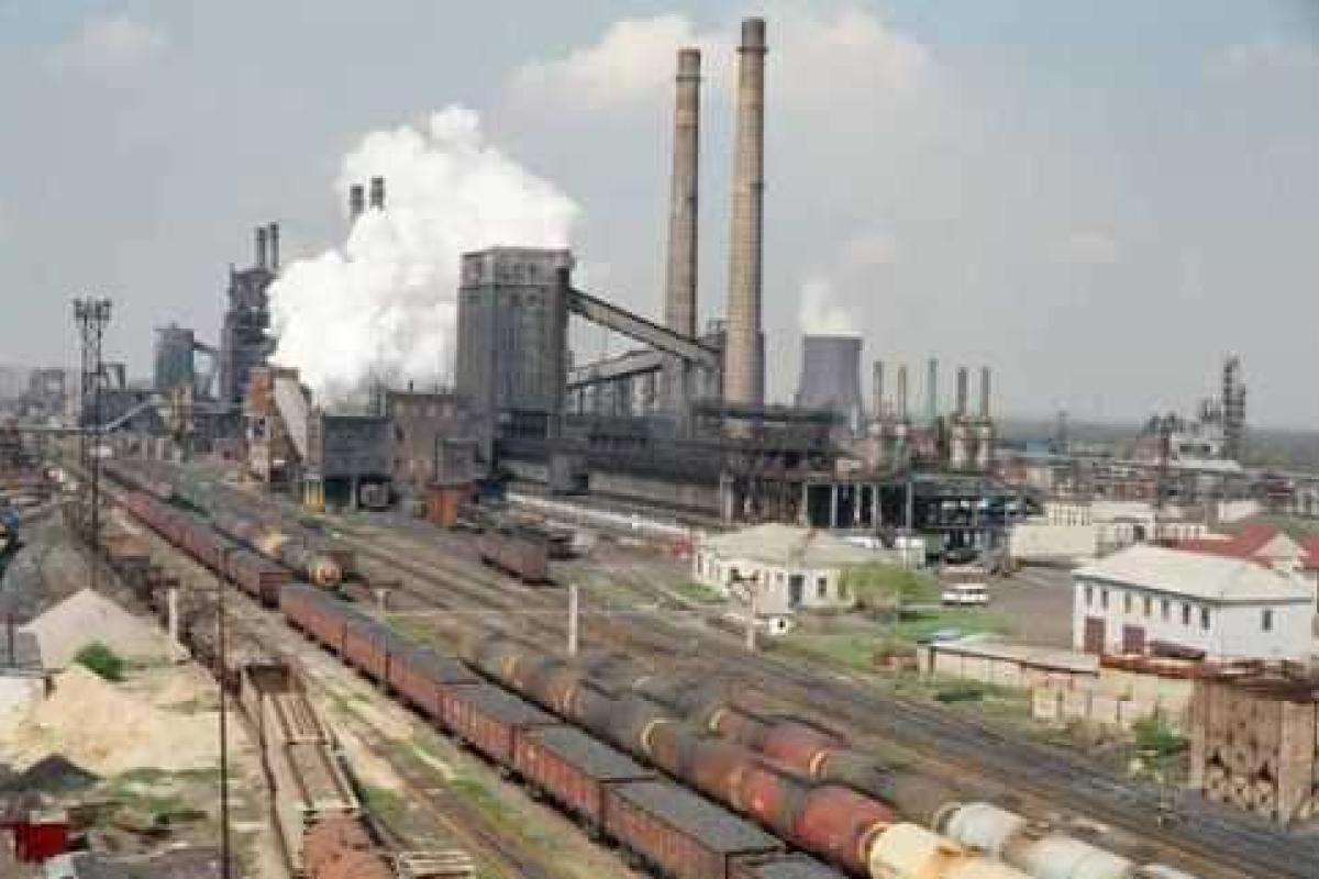 Оккупанты вывозят еще два завода из Донбасса в Россию