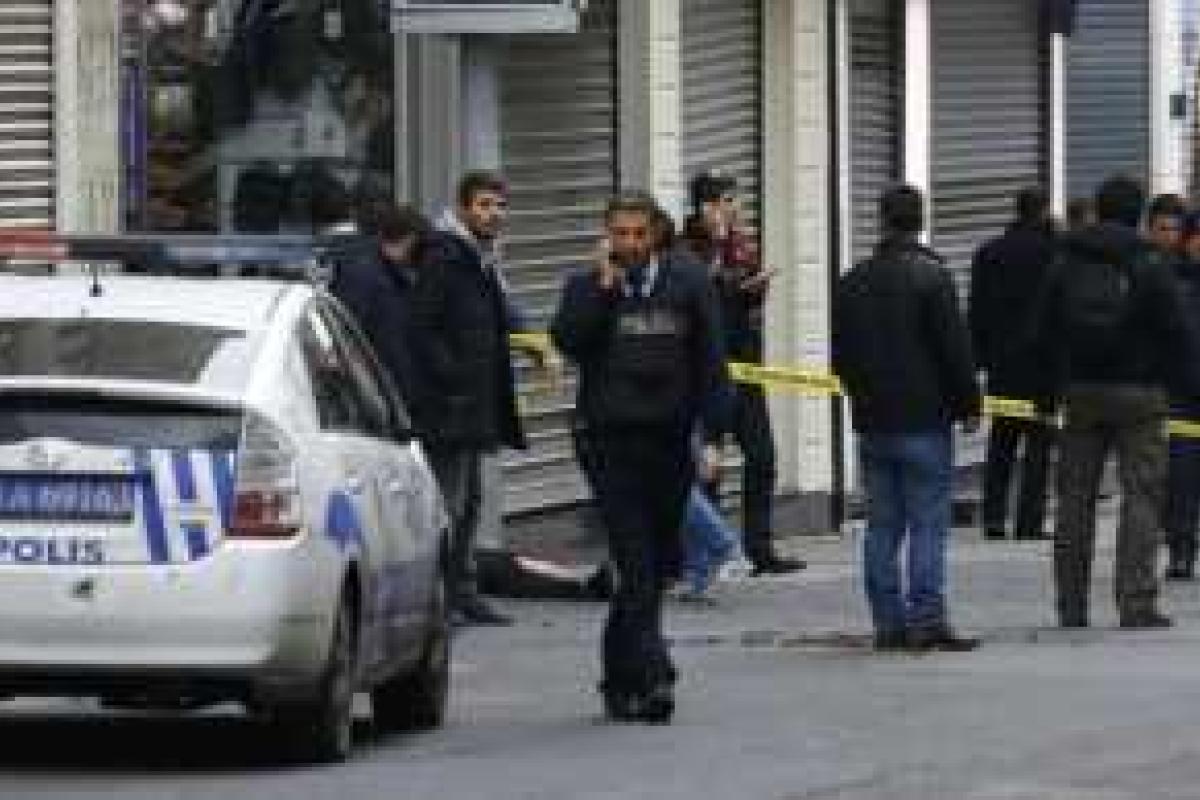 ​Подробности теракта в центре Стамбула: террорист-смертник был причастен к ИГИЛ