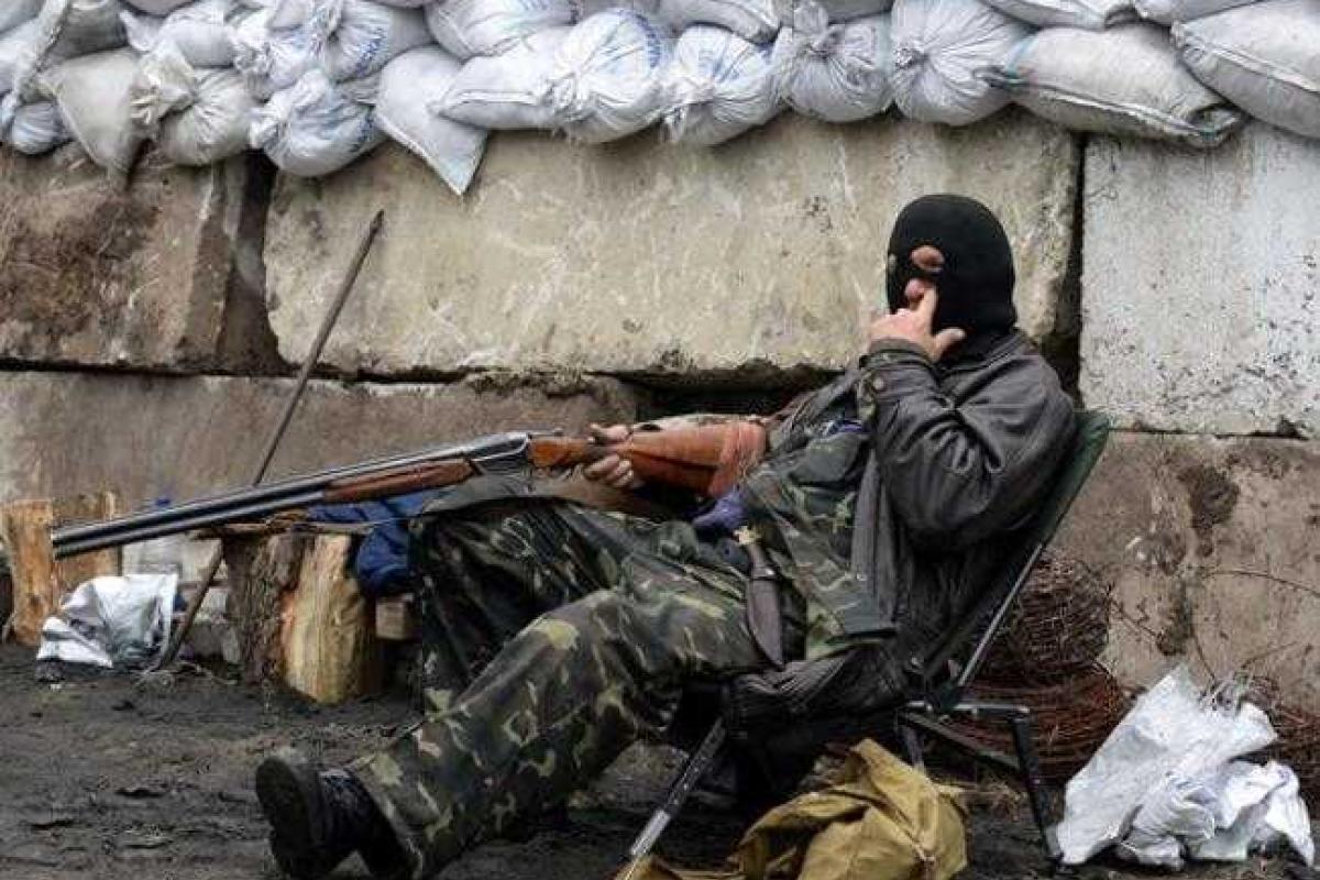 "Министр обороны ДНР" поехал в Москву за деньгами, - ИС