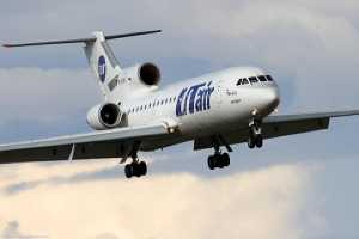 "Боинг-787" с отказавшим двигателем пытается аварийно сесть во Внуково