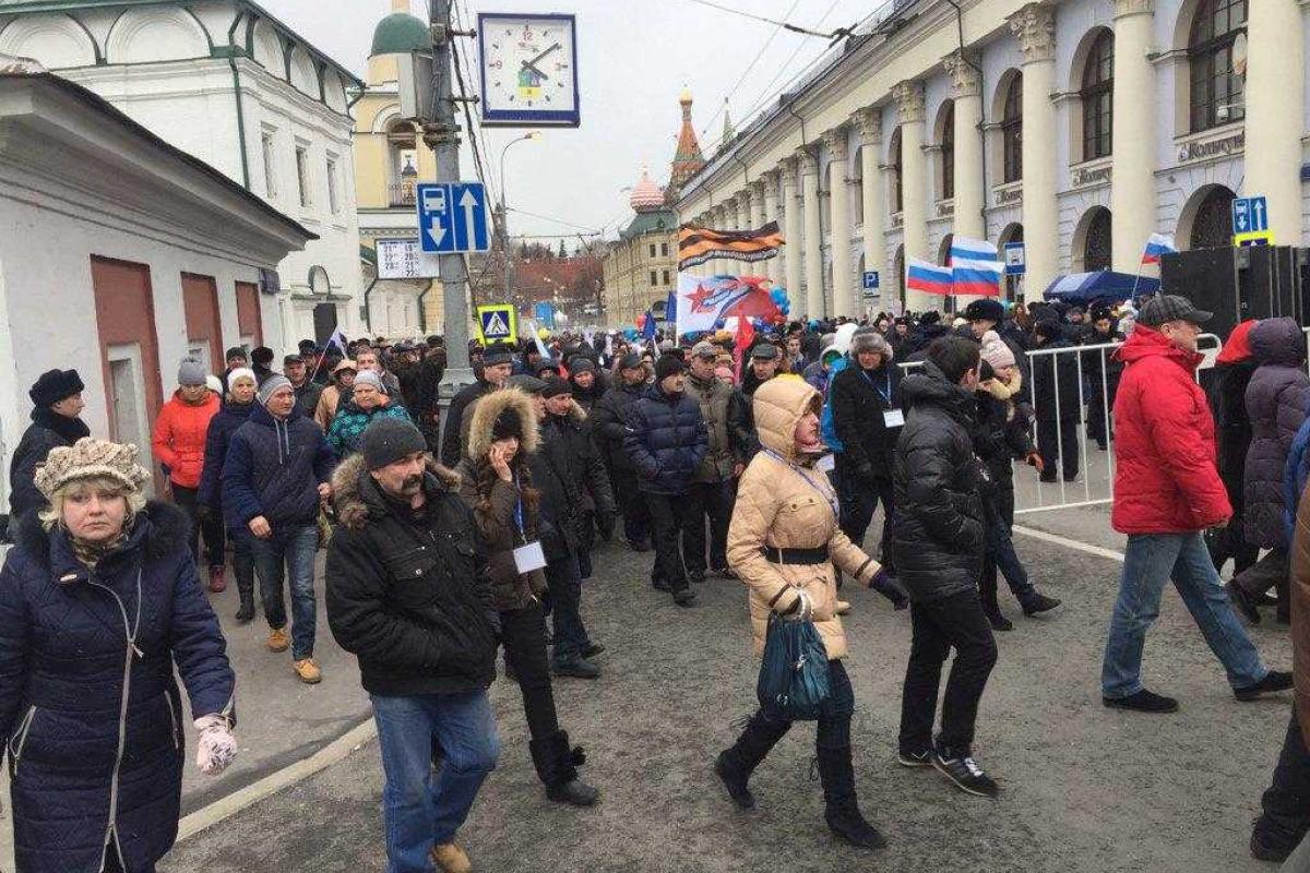 В сети появилось видео, как в Москве "проплачивали" митинг ко второй годовщине "Крымнаша"