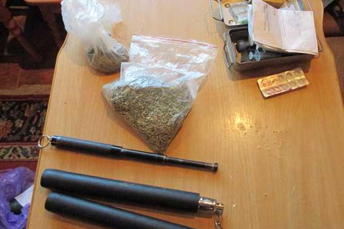 У жителя Буковины изъят арсенал оружия и наркотики