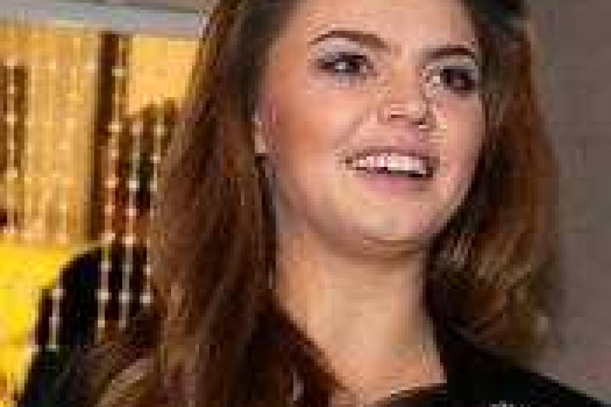 Редактор модного журнала унизила Алину Кабаеву