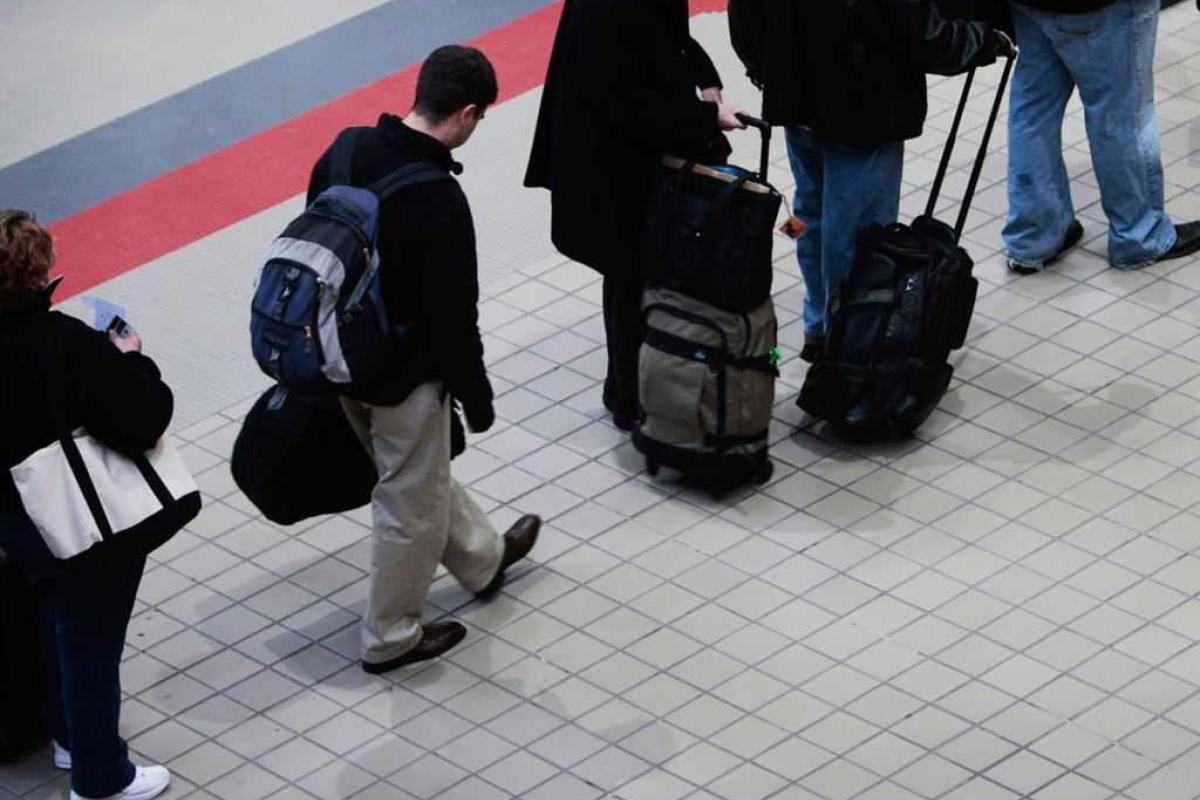 Российские неплательщики банковских кредитов бегут на Донбасс