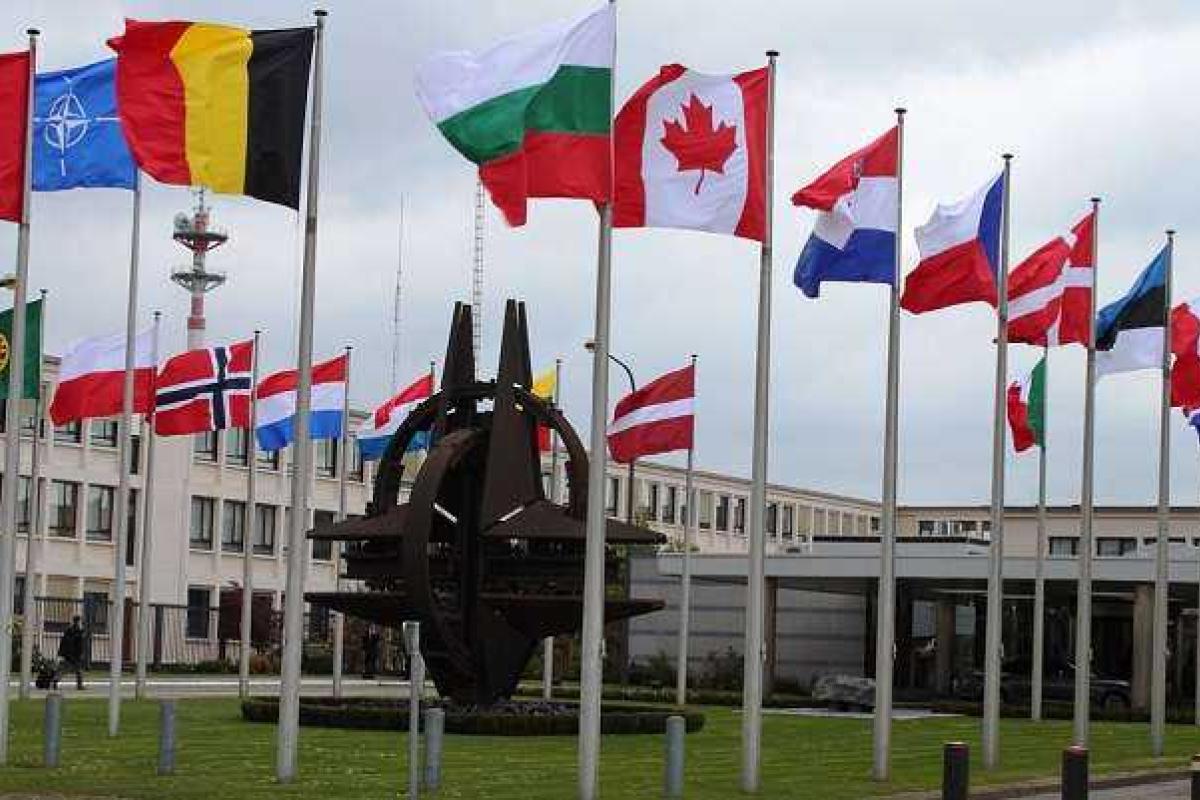 Украина пока не готова стать членом НАТО, - Божок Украина пока не готова стать членом НАТО, - Божок