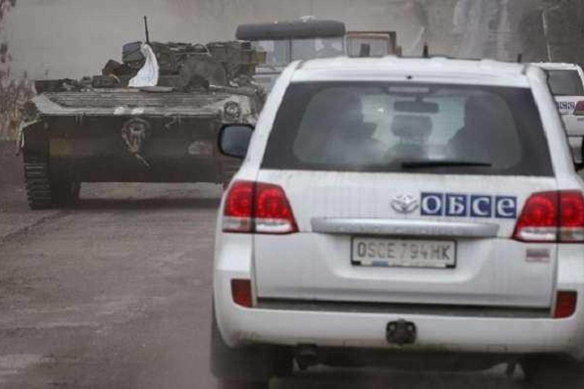 Российские офицеры распространяют среди населения Донбасса слухи о личной жизни наблюдателей ОБСЕ