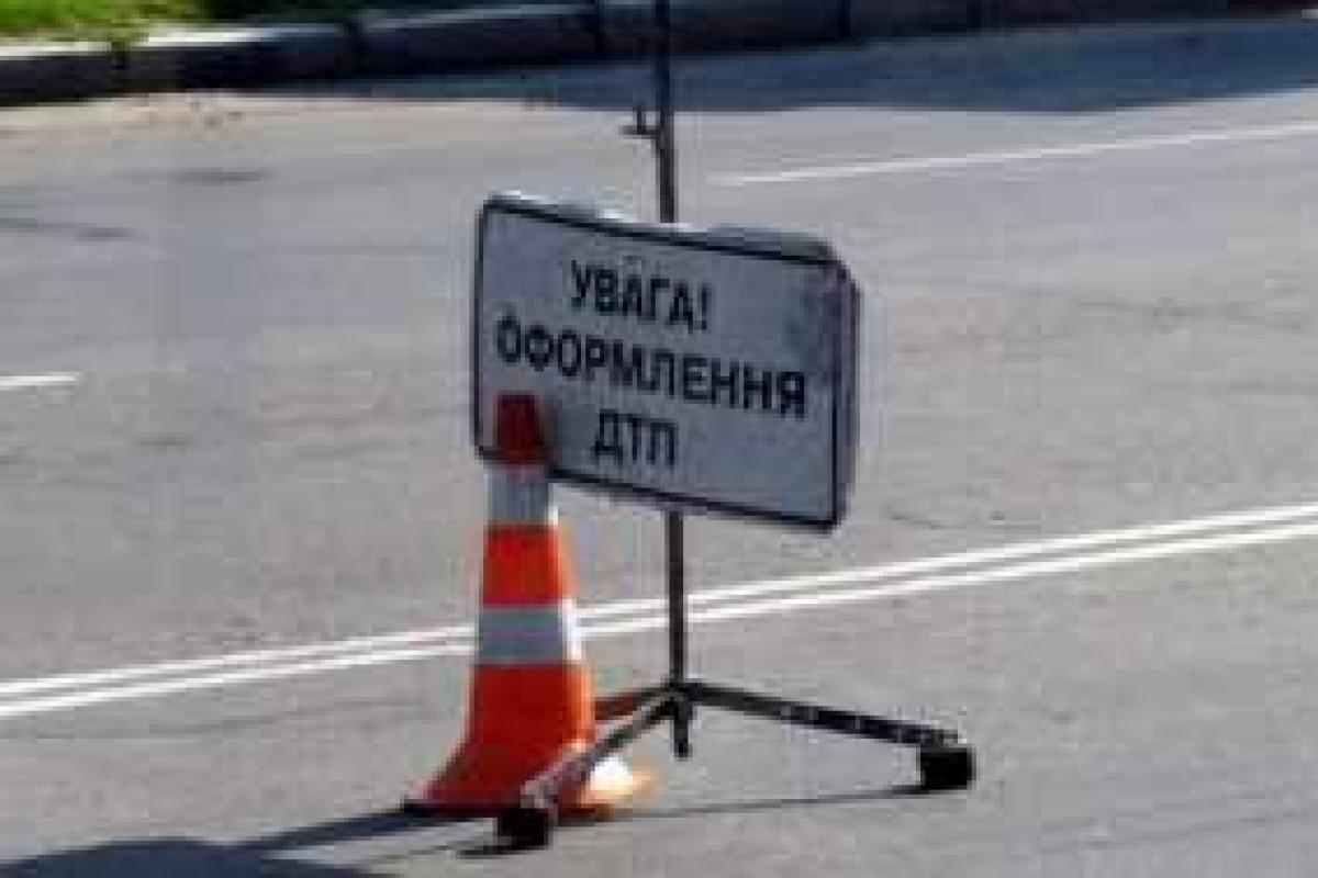 Микроавтобус Луганск-Киев столкнулся с грузовиком, погибли 8 человек Микроавтобус Луганск-Киев столкнулся с грузовиком, погибли 8 человек