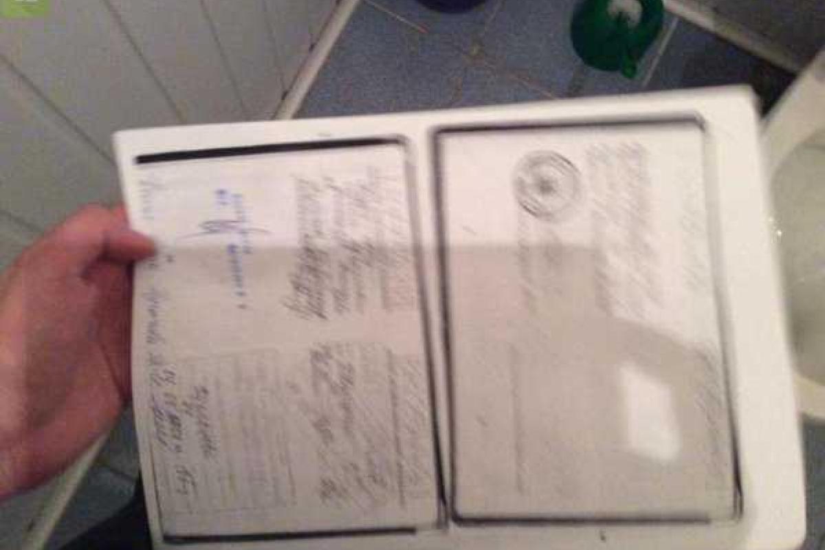 В Дружковском суде документы с мокрыми печатями используют вместо туалетной бумаги