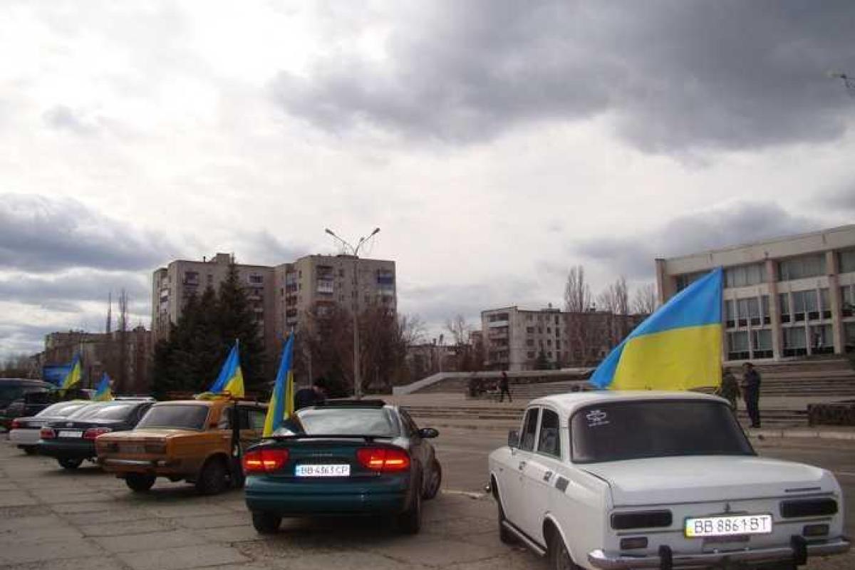 В г. Рубежное состоялся автопробег в поддержку воинов ВСУ В г. Рубежное состоялся автопробег в поддержку воинов ВСУ