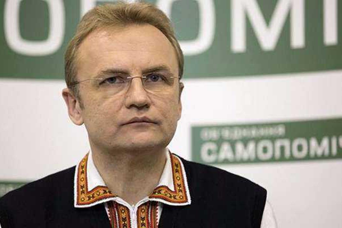 Садовый требует должность в ГПУ для Соболева и в Минобороны для Семенченко, - журналист