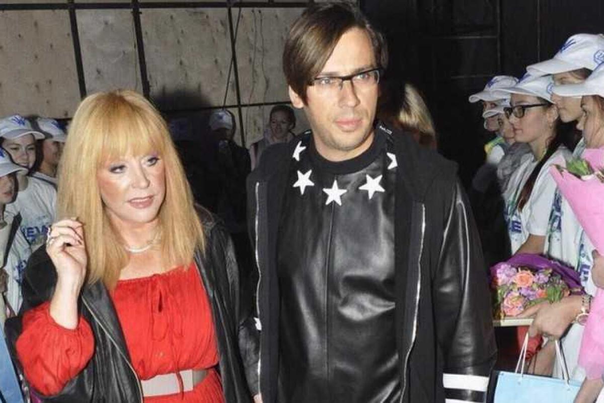 Алла Пугачева рассказала почему Максима Галкина забрали в больницу