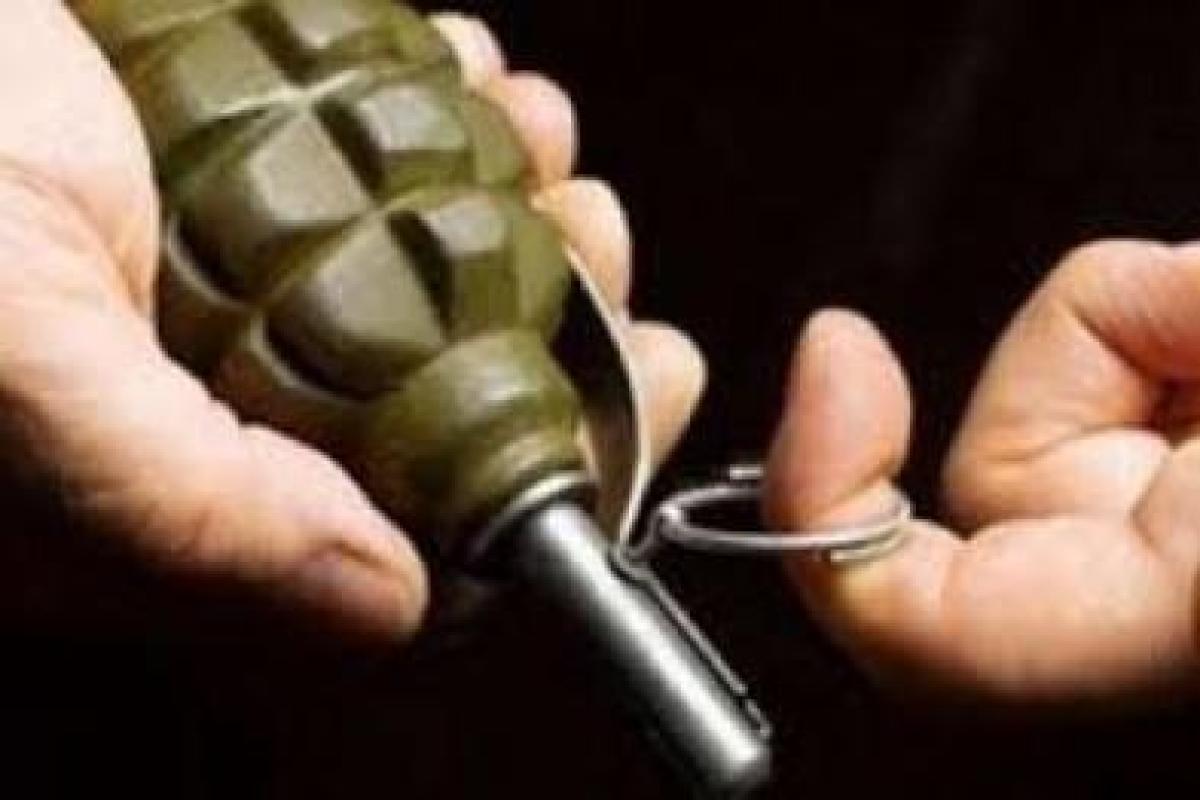 В "ЛНР" конфликт между подвыпившими компаниями закончился взрывом гранаты В "ЛНР" конфликт между подвыпившими компаниями закончился взрывом гранаты