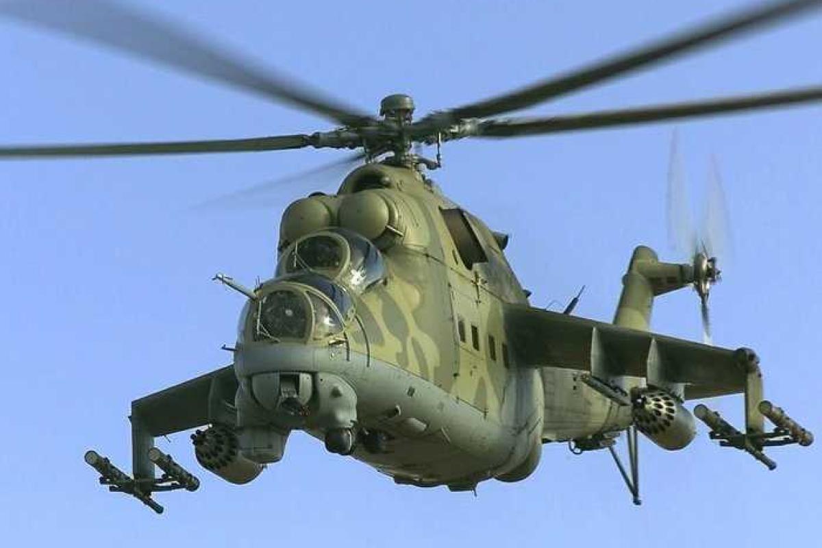 Российский военный вертолет вторгся в Украину